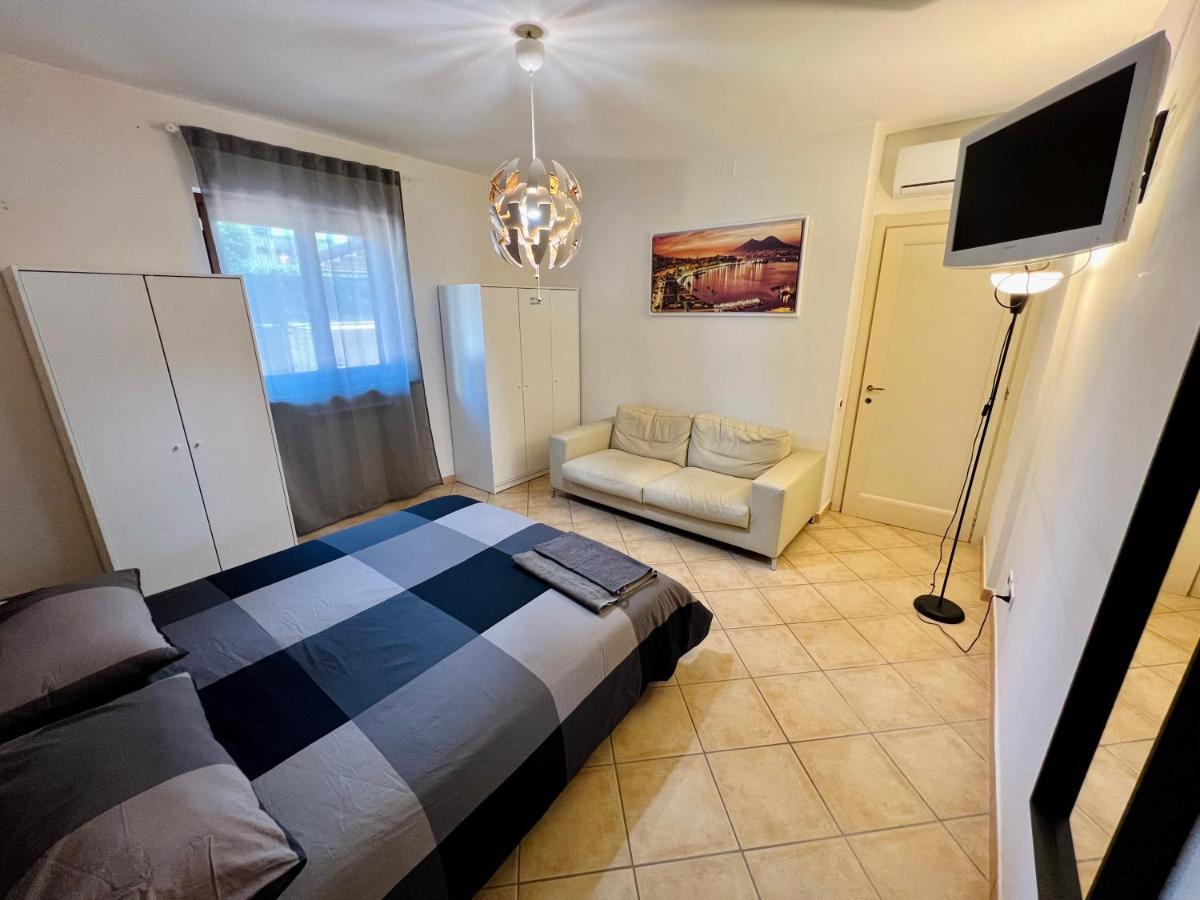 House Of Mola Apartment Napoli Bagian luar foto